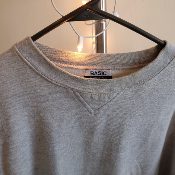 Basic Sweater - Picture 3 of 5